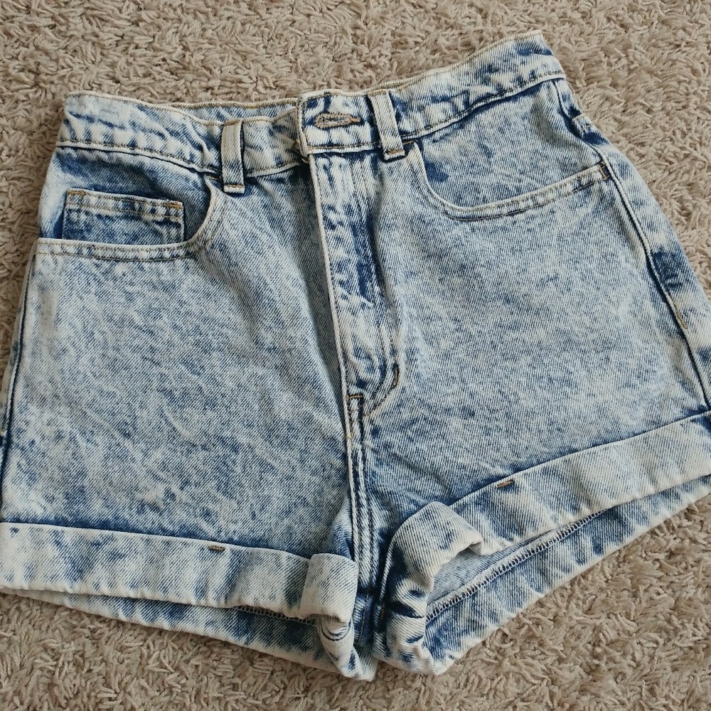 AMERICAN APPAREL ACID WASH HIGH WAIST SHORTS